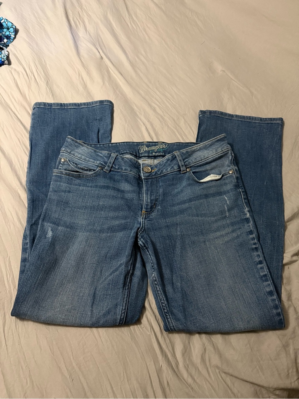 Wrangler Women's Boot Cut Jeans - Light Blue Wash
